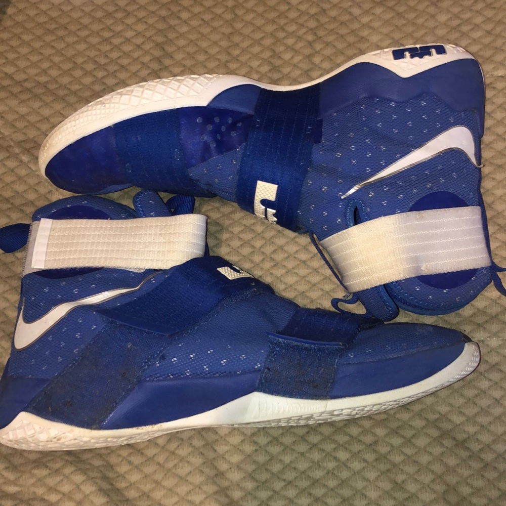 Lebron 10 soldiers blue size 13
